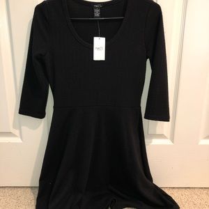 Cute black 3/4 long sleeve dress